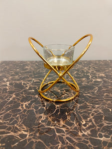 Elegant Black Candle Holder – Decorative Metal Candle Stand for Home & Table Décor Elegant Black Candle Holder – Decorative Metal Candle Stand for Home & Table Décor | Without Candle Size 9x8x11cm