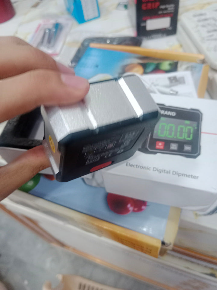 Digital Inclinometer Double Sided Laser Beam And Magnetic Base - Measurement Tool Designed For Angle Detection And Daily Measurement Routine