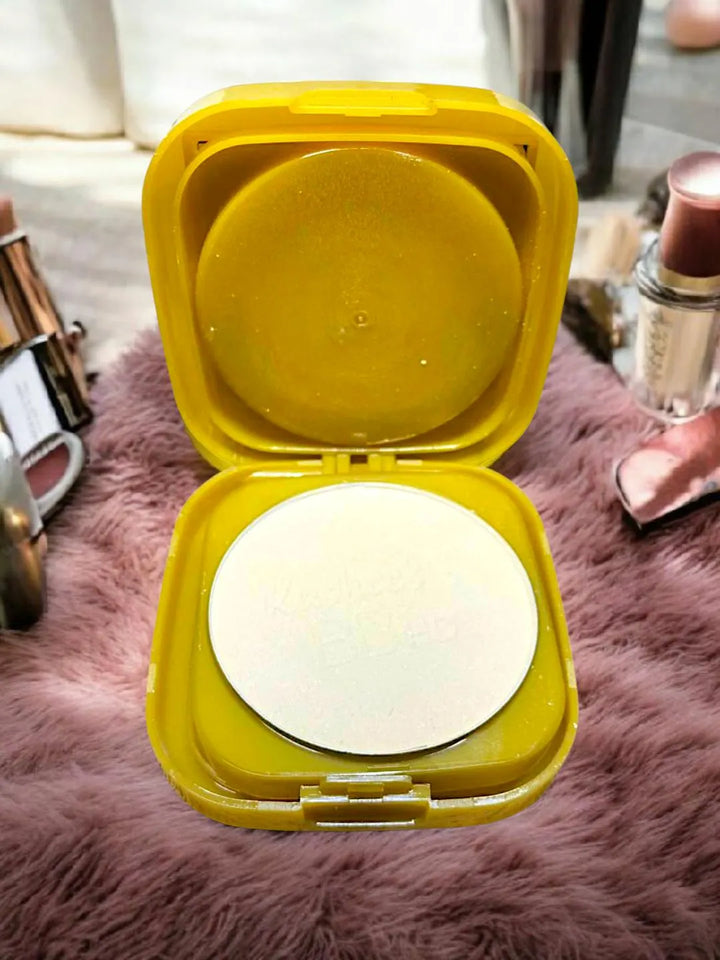 Kashee's 4 In 1 Foundation, Fixer, Face Powder And Loose Powder Deal, Pack Of 4